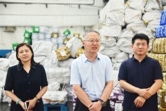 市總工會走進(jìn)公司開展送清涼活動(dòng)